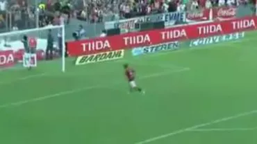 Autogol de senzație în campionatul de fotbal din Mexic: un fotbalist și-a învins portarul de la 35 de metri (VIDEO)