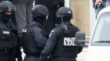 Percheziții la Institutul de Boli Cardiovasculare din Iaşi: Procurorii DNA au ridicat mai multe documente