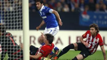 Europa League: Valencia - AZ Alkmaar, 4-0. Athletic Bilbao - Schalke 04, 2-2