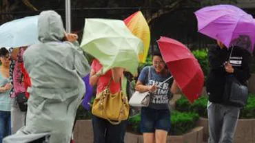 Cod Galben de ploi și vânt, în 20 de judeţe: Precipitațiile se vor transforma în lapoviță și ninsoare. Vezi prognoza meteo de weekend