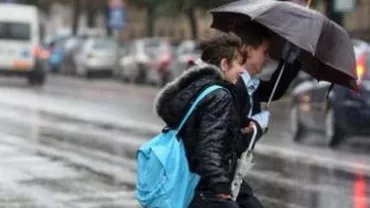 Meteorologii au emis o avertizarea meteo pentru aproape toată țara. VEZI cum va fi vremea în noaptea Învierii