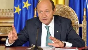 Traian Băsescu, cu ocazia Paștelui: "Fie ca lumina Învierii să ne călăuzească, inspire și să ne ajute"