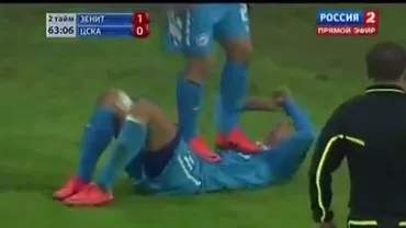 Mod ciudat de a sărbători la Zenit Sankt Petersburg: Andrei Arshavin își calcă un coleg în picioare, după ce acesta a marcat (VIDEO)