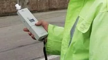 Un șofer a lovit doi polițiști, după ce aceștia l-au dus la IML pentru recoltarea probelor biologice