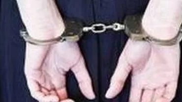 Galați: Femeie de 37 de ani, arestată după ce și-a înjunghiat cu sânge rece soțul. Copilul de șase ani a asistat la crimă