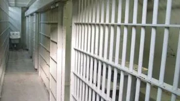 Bacău: Cinci persoane au fost arestate pentru trafic de persoane, prostituție și proxenetism