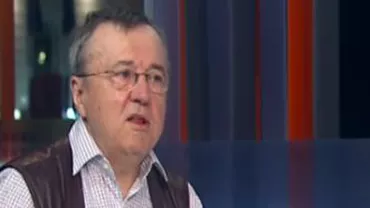 Ion Cristoiu: Premierul Ungureanu are mari şanse să devină o vedetă mediatică, dacă nu îşi reia limbajul "păsăresc"
