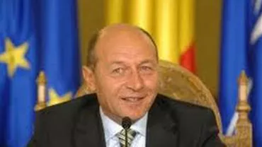 Traian Băsescu, în calitate de ”premier” al României la summit-ul NATO