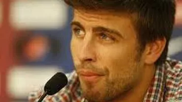 Incidente la Barcelona - Chelsea: Gerard Pique, transportat la spital după ce s-a ciocnit cu Victor Valdes