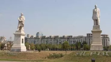 Trafic restricționat în centrul Capitalei: Statuile din parcul Izvor sunt mutate înapoi la Universitate