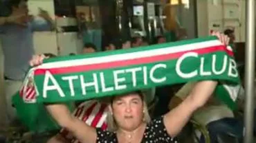 Mii de suporteri spanioli au petrecut în Centrul Vechi, înainte de finala Europa League: Vezi ce părere au despre România