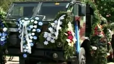 Militarul român care a murit după ce a fost rănit în Afganistan în 2011 a fost condus pe ultimul drum