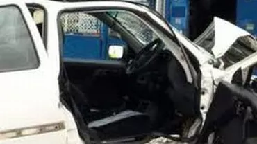 Grav accident în Suceava: Două persoane au murit, alte cinci au fost rănite, între care doi copii şi o femeie însărcinată