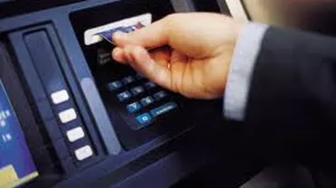 Românii au scos din bancomate peste 100 miliarde lei într-un an