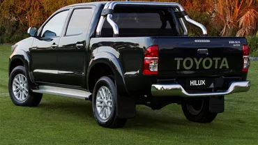 Toyota recheamă în service 25 de pick-up-uri Hilux vândute în România