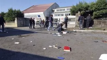 Italia: Cel puțin un mort și șapte răniți în urma unui atentat comis în fața unui liceu