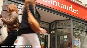 Retrageri masive de bani în Spania: Britanicii au scos 200 milioane lire sterline, într-o singură zi, de la Banco Santander
