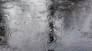 Avertizare meteo de ploi abundente în București