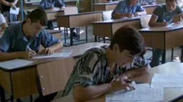 BAC cu repetiție: Subiectul de la Limba română, sesiunea specială, aproape identic cu cel de anul trecut. Vezi baremul