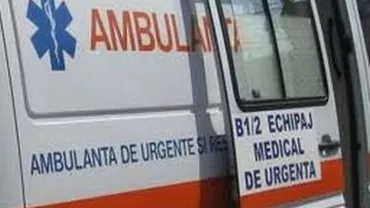 Vaslui: Un bărbat a ajuns în stare critică la spital, după ce a căzut în cap de la o înălțime de trei metri