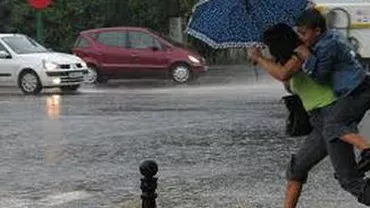 România, din nou sub avertizare Cod Galben: Ploi şi vijelii în toate judeţele, începând din vestul ţării. Vezi prognoza meteo