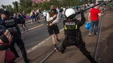 Euro-2012: Rusia, sancţionată cu şase puncte cu suspendare, după comportamentul violent al fanilor