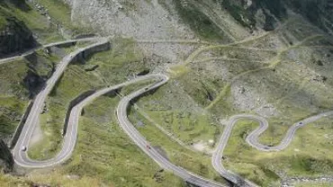Circulaţia pe Transfăgărăşan, deschisă neoficial pentru turiști