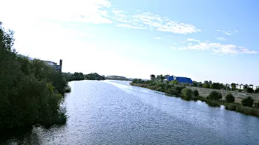 Copil dispărut, căutat de pompieri în apele râului Argeș