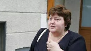 Irina Jianu, condamnată în dosarul "Trofeul Calității", a fost ridicată din locuinţa sa. Alți doi condamnați, dați în urmărire națională