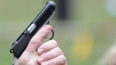 Scandal cu împușcături în Harghita: Un poliţist a tras cinci focuri de armă după ce a fost agresat în timpul unui conflict