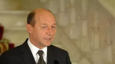 Olguţa Vasilescu i-a spus preşedintelui că U Craiova nu are jucători. Băsescu: Joc eu; mijlocaş, nu atacant