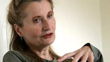 Elfriede Jelinek, laureata premieului Nobel pentru romanul Pianista, se alătură protestelor față de politizarea ICR