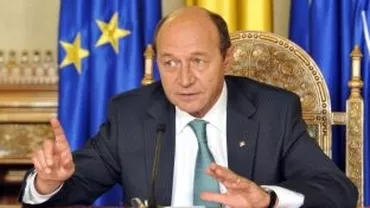 Președintele Traian Băsescu a fost suspendat din funcție, cu 256 de voturi "pentru". Referendumul, pe 29 iulie