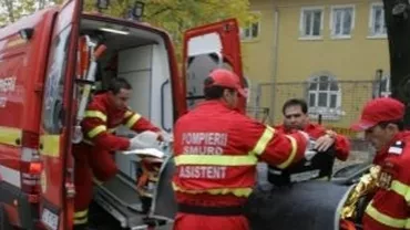 Un bărbat din județul Olt şi-a înjunghiat soţia, apoi a aruncat benzină pe ea şi i-a dat foc