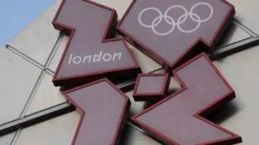 Incident în prima zi a Jocurilor Olimpice: Echipa de fotbal a Coreei de Nord, prezentată cu drapelul Coreei de Sud