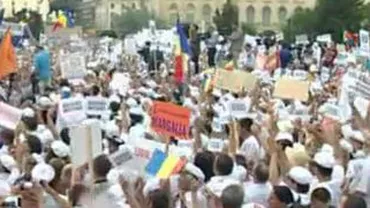 Ultima zi de campanie pentru referendum: Românii, așteptați duminică la vot pentru a se pronunța cu privire la demiterea președintelui