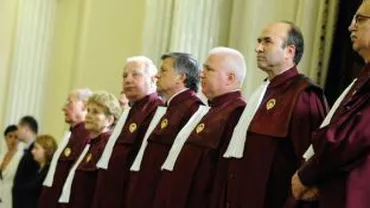 Curtea Constituțională a transmis adrese cu conținut juridic diferit către Guvern și presă