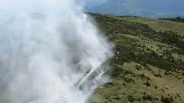 Incendiul din Masivul Bucegi de acum două săptămâni s-a reactivat în două focare