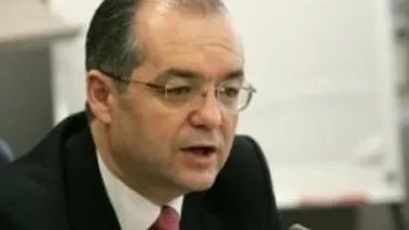 Emil Boc: "CCR a tranșat soarta referendumului. Jocul se încheie aici, președintele se întoarce la Cotroceni"