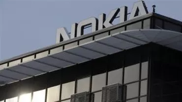 Standard and Poor’s a retrogradat din nou ratingul Nokia, menționând o perspectivă negativă