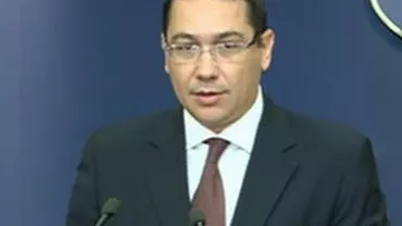 Premierul Victor Ponta, huiduit în vizita sa la Mănăstirea Putna: "Mincinoșilor!"