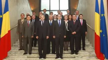 Guvernul Ponta, 100 zile de la învestire: 500 de numiri în funcţie, un maxim istoric al cursului valutar, privatizări amânate