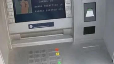 Cinci membri ai unei rețele specializate în furturi din bancomate, prinşi de polițiști în sectorul 4