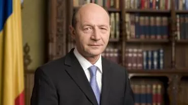 Traian Băsescu s-ar putea întoarce la Palatul Cotroceni de luni