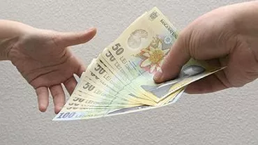 Anomaliile salariilor de la stat: Peste jumătate dintre angajații MAE câștigă mai mult decât ministrul