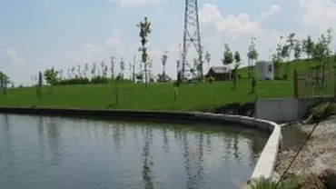 Operațiune de salvare pe lacul Chitila: Un copil a rămas blocat pe un banc de nisip