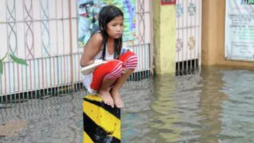 Primele victime ale cutremurului din Filipine: o femeie a murit şi un copil e grav rănit