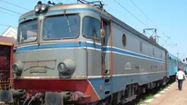 București: Doi copii, grav răniţi, după ce au fost loviţi de tren în zona Republica