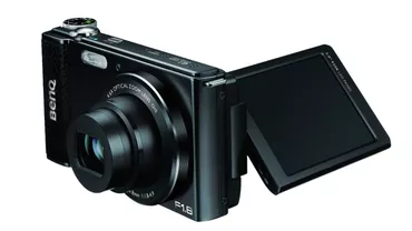 BenQ G1 - cea mai subţire cameră foto digitală cu display pivotant şi obiectiv luminos F1.8, disponibilă în România (FOTO)