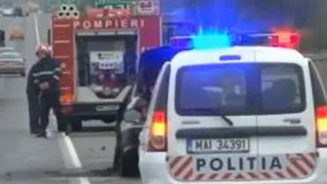 Autoturism de lux în flăcări pe A1: Două persoane, la un pas să-și piardă viața